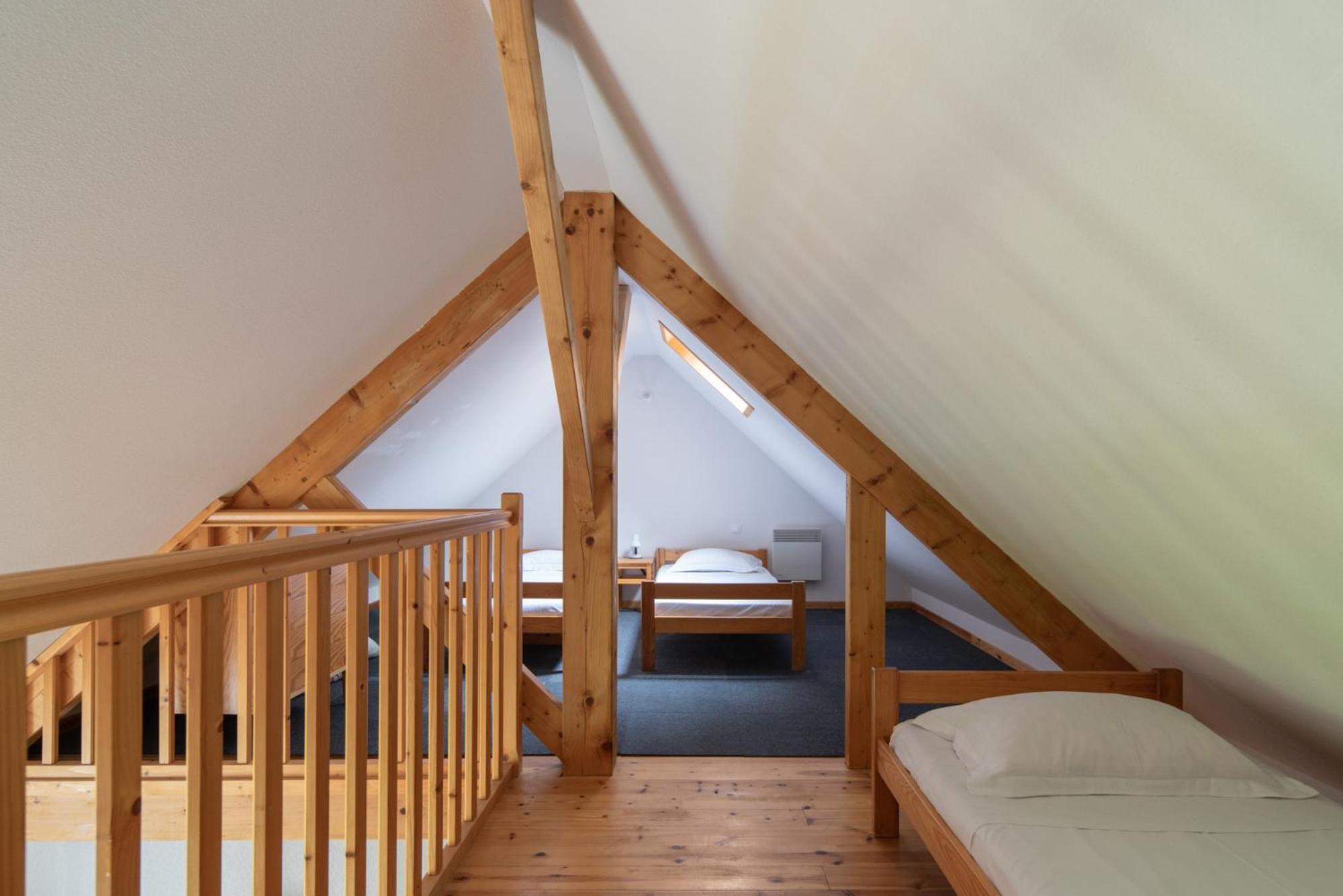 Hotel Domaine de Ramonjuan Bagnères-de-Bigorre Habitación foto