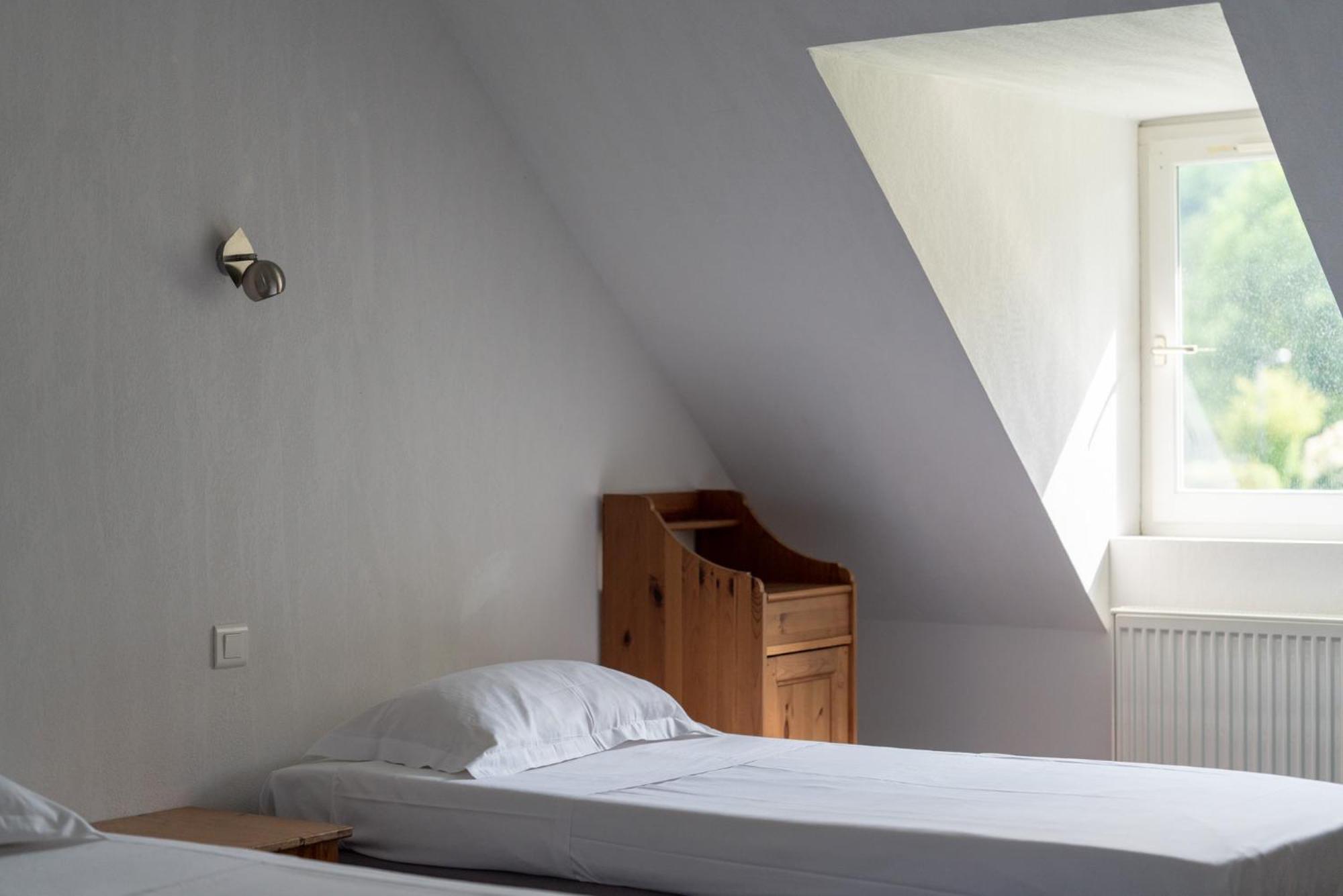 Hotel Domaine de Ramonjuan Bagnères-de-Bigorre Habitación foto